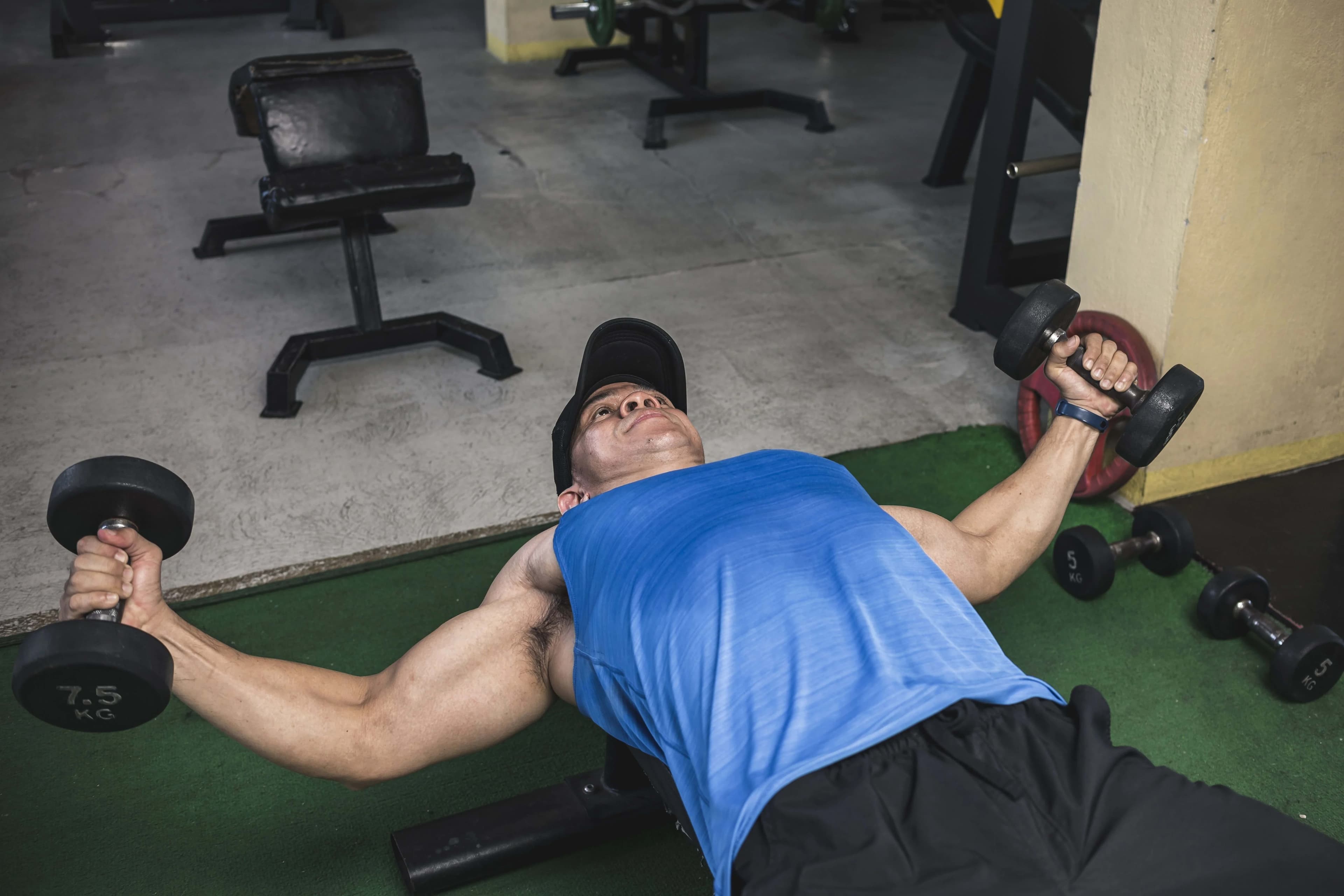 Dumbbell Flys Egzersizi