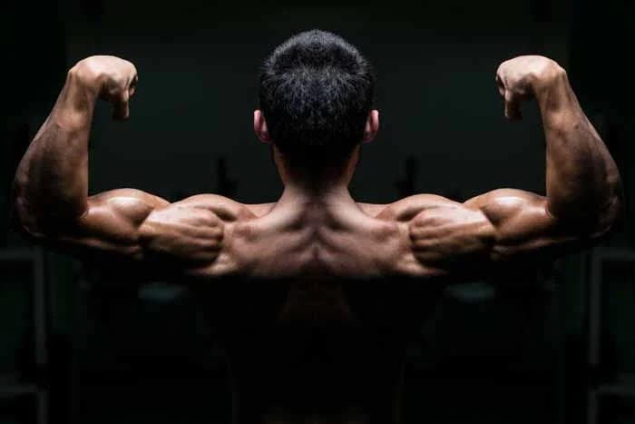 Back Double Biceps Pozu Nasıl Yapılır?