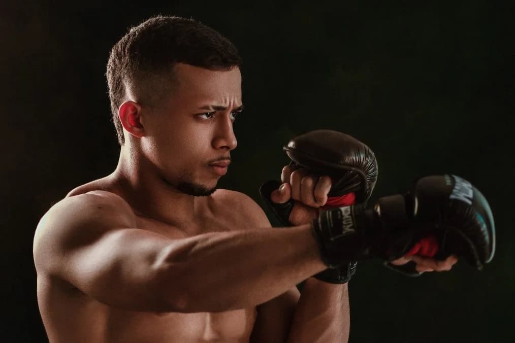 MMA Eldiveni Nedir? Ne İşe Yarar? Nasıl Kullanılır?