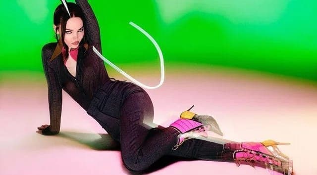Dove Cameron