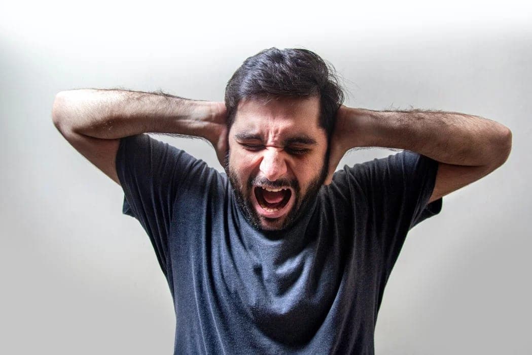 Panik Atak Belirtileri Nelerdir? Nasıl Geçer?