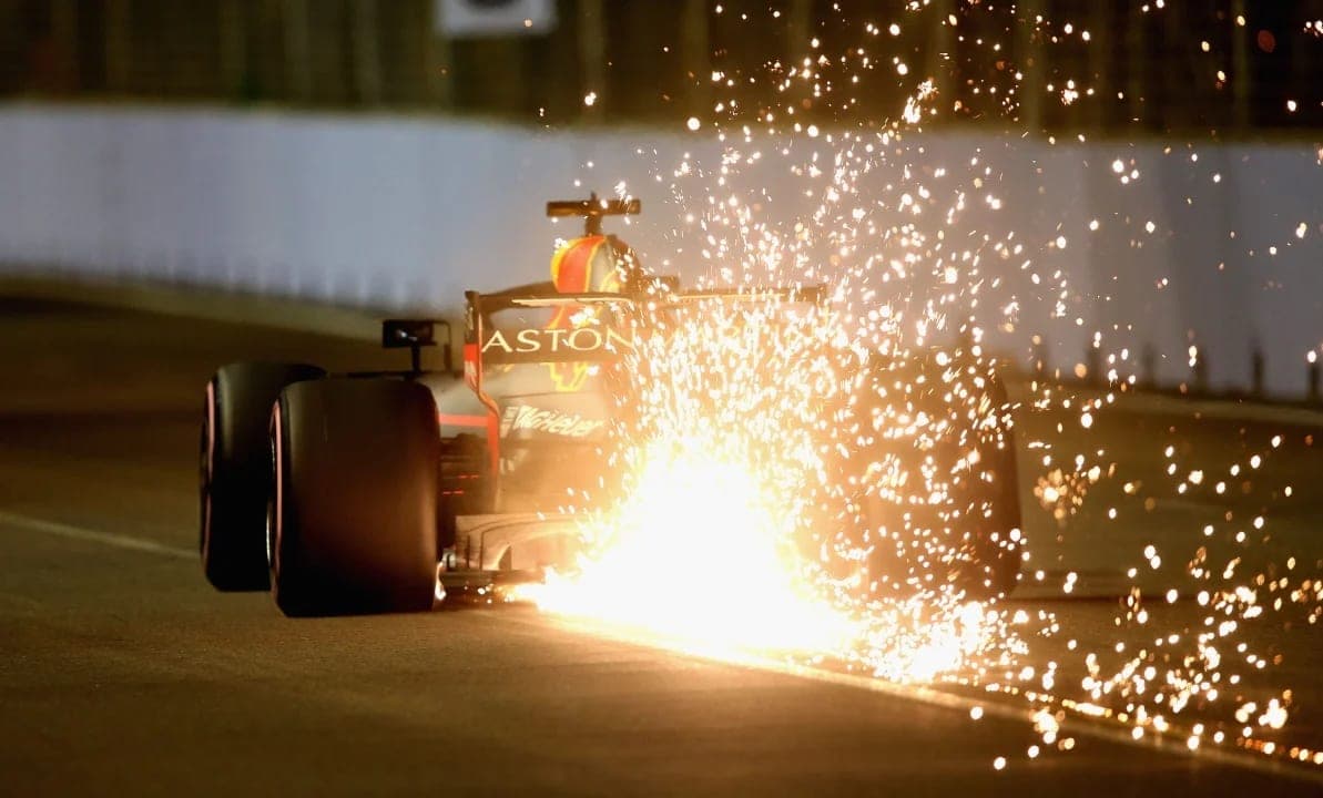 Formula 1 Araçlarının Kıvılcımları Neden ve Nasıl Oluşur?