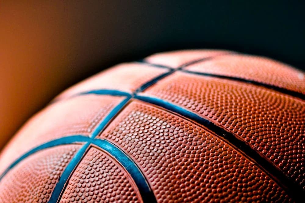Basketbol Topu Tarihçesi: Nasıl Ortaya Çıktı ve Nasıl Gelişti?