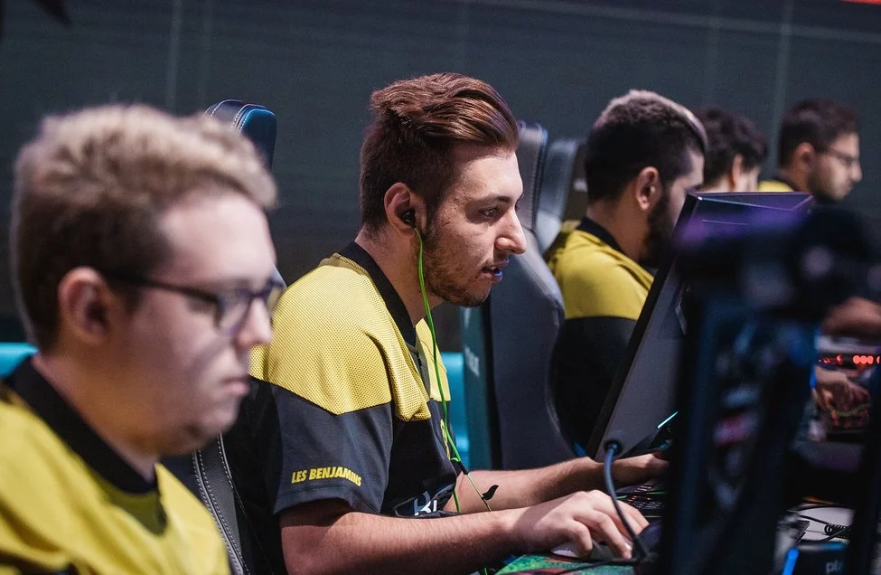 Oyunlarda Online Turnuvalar Rekabetçi E-Spor Etkinliklerinin Sanal Platformlarda Gerçekleşmesi 1 Online Turnuva