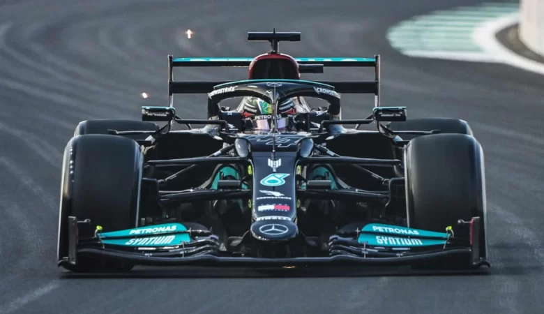 Formula 1 DRS (Dinamik Arka Kanat Ayarı) Nedir? - Yarış Stratejisindeki Önemli Bir Özellik