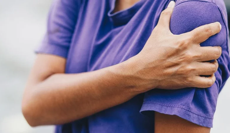 Kol Ağrısına Ne İyi Gelir? Nasıl Geçer? Neden Olur? Sağ ve Sol Kol Ağrısı Nasıl Geçer?
