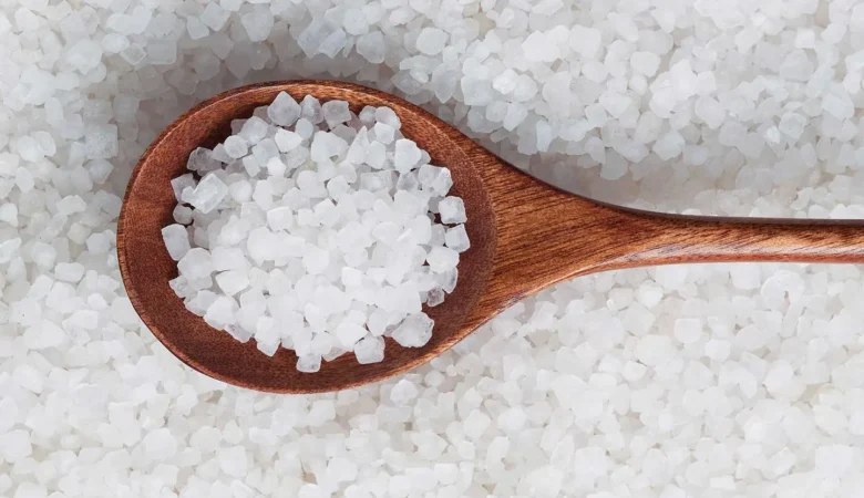 Tuz Kullanmak Vücutta Su Tutulumuna Neden Olur Mu?