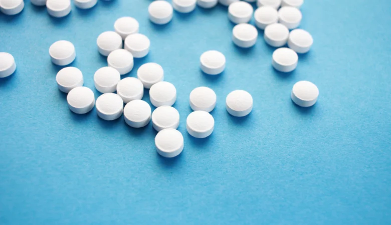 Zoretanin (Isotretinoin) Yan Etkileri Nelerdir