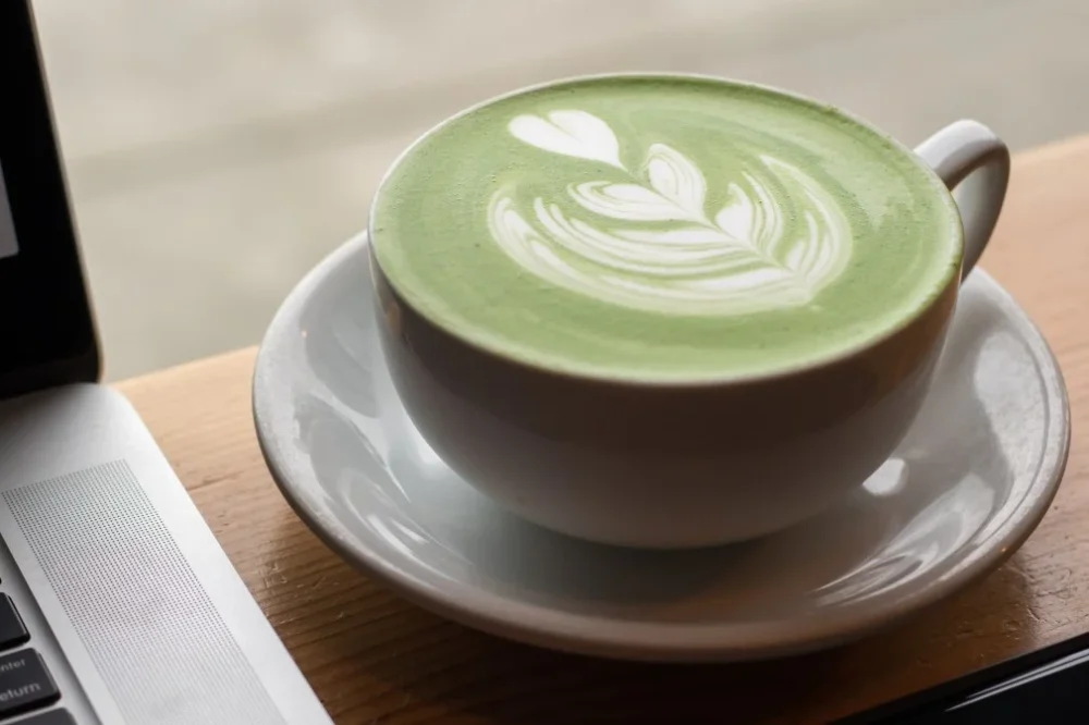 Matcha Çayı Nasıl Yapılır? Matcha Çayı Tarifi 1 Matcha Çayı Nasıl Yapılır Matcha Çayı Tarifi