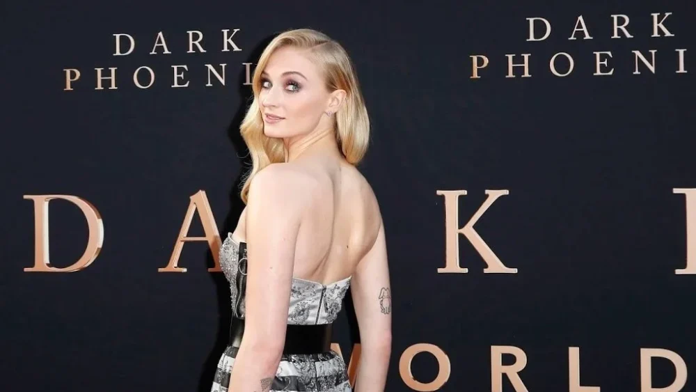 Sophie Turner 1 Sophie Turner