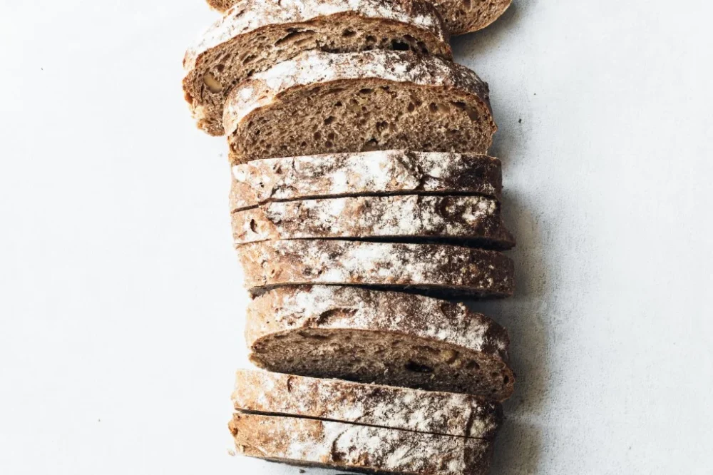 Yarım Ekmek Kaç Kalori? Ekmek Tüketiminin Kalori İçeriği 1 Yarım Ekmek Kaç Kalori Ekmek Tüketiminin Kalori İçeriği